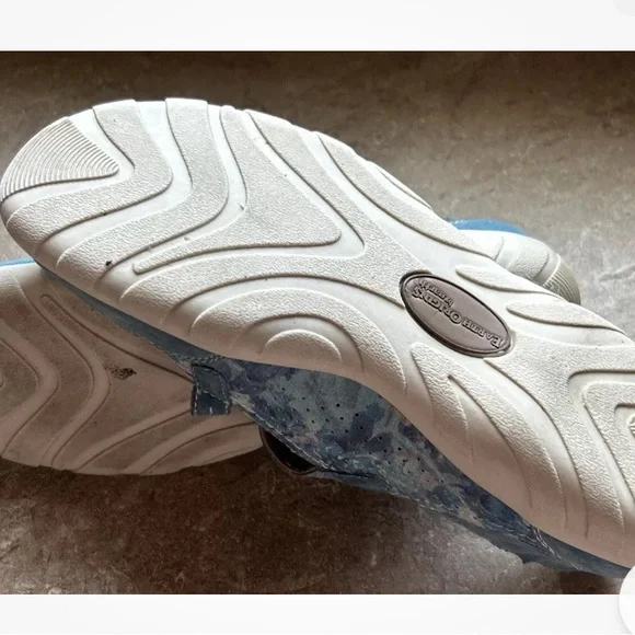 Earth Origins Blue Floral Mary Jane Flats. Size 9 1/2 - Picture 5 of 6